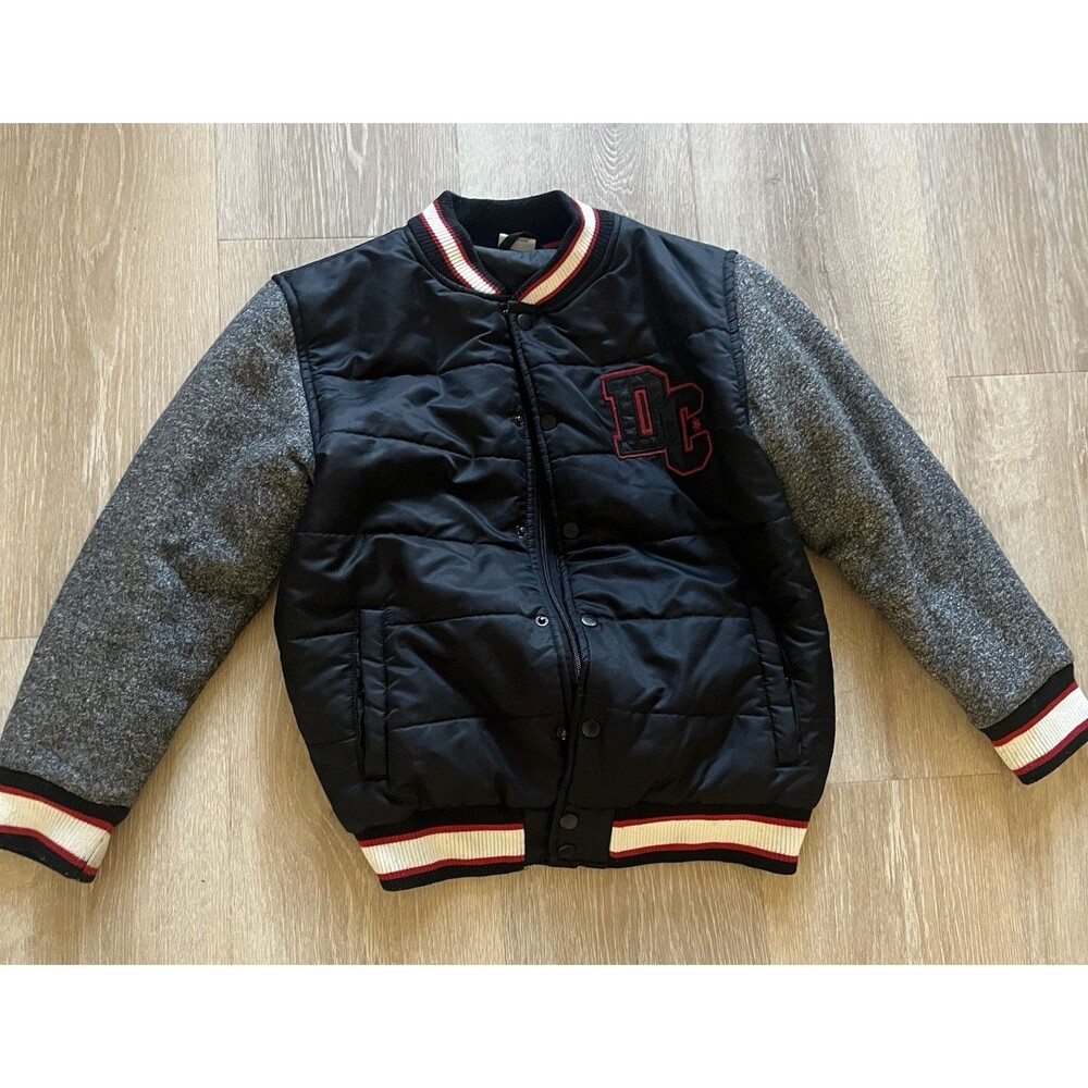 DC BOYS VARSITY JACKET BLACK GRAY LONG SLEEVE HEAVY 10 Size Medium
